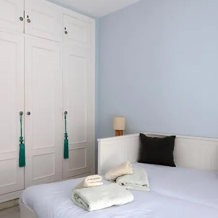 Apartment In The Center Of La Cala De With Sea Views *
